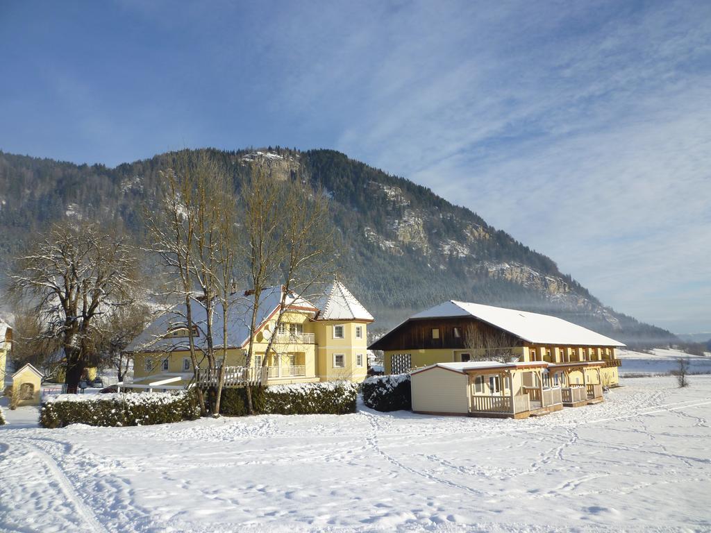 Hotel Ferien am Talhof Sankt Urban Exterior foto